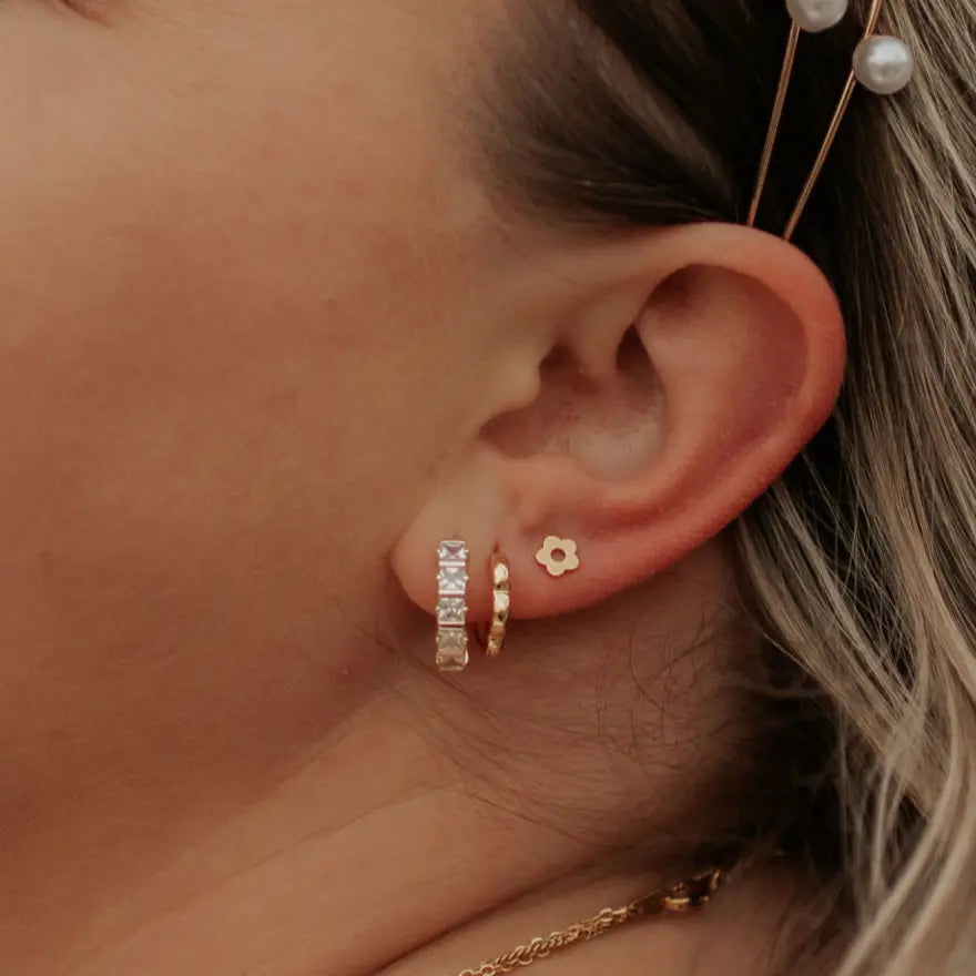 Flower Flat Back Studs